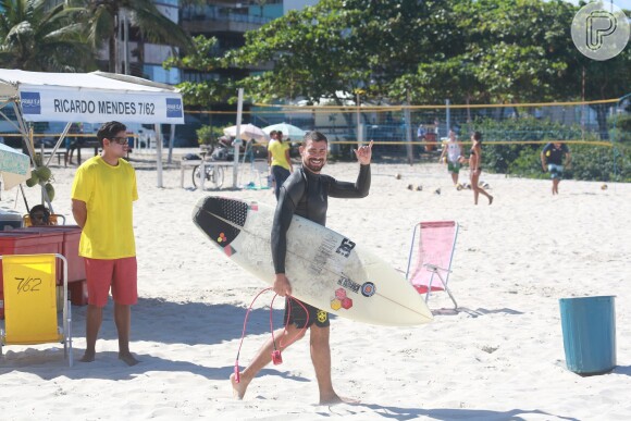 Cauã Reymond vai surfar no Rio de Janeiro