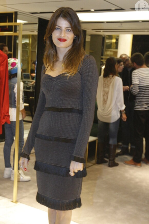 Isabelli Fontana representará a L'Oréal Paris no Festival de Cannes 2014