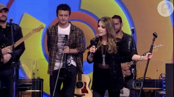 Sandy canta músicas de seu cd 'Sim' no programa 'Caldeirão do Huck'