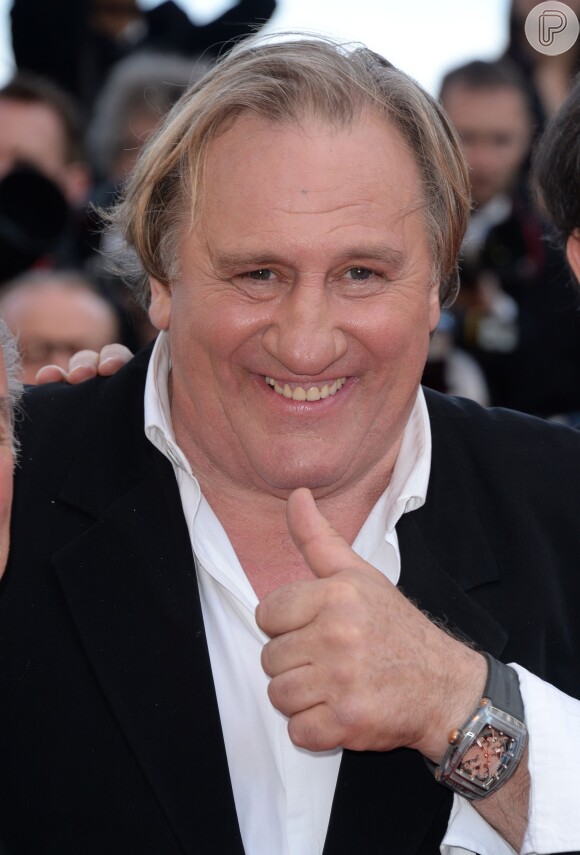 Gerard Depardieu interpreta o ex-presidente Julies Rimet no longa