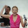 Kylie Minogue se apresenta no 'Le Grand Journal'