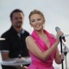 Kylie Minogue se apresenta no 'Le Grand Journal'