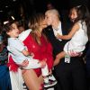 Jennifer Lopez é mãe de dois filhos, Max e Emme