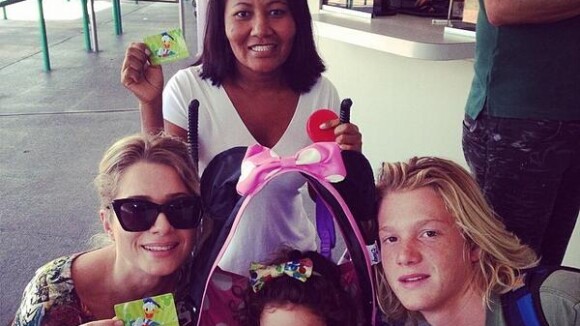 De férias, Letícia Spiller viaja para Disney com os dois filhos