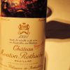 Luiza Brunet, que está solteira, publicou uma foto de uma garrafa do vinho francês Château Mouton Rothschild Pauillac 1er Grand Cru Classé da safra de 1998 que custa cerca de R$ 3780,00 e legendou: 'Para comemorar junto com meu amor'