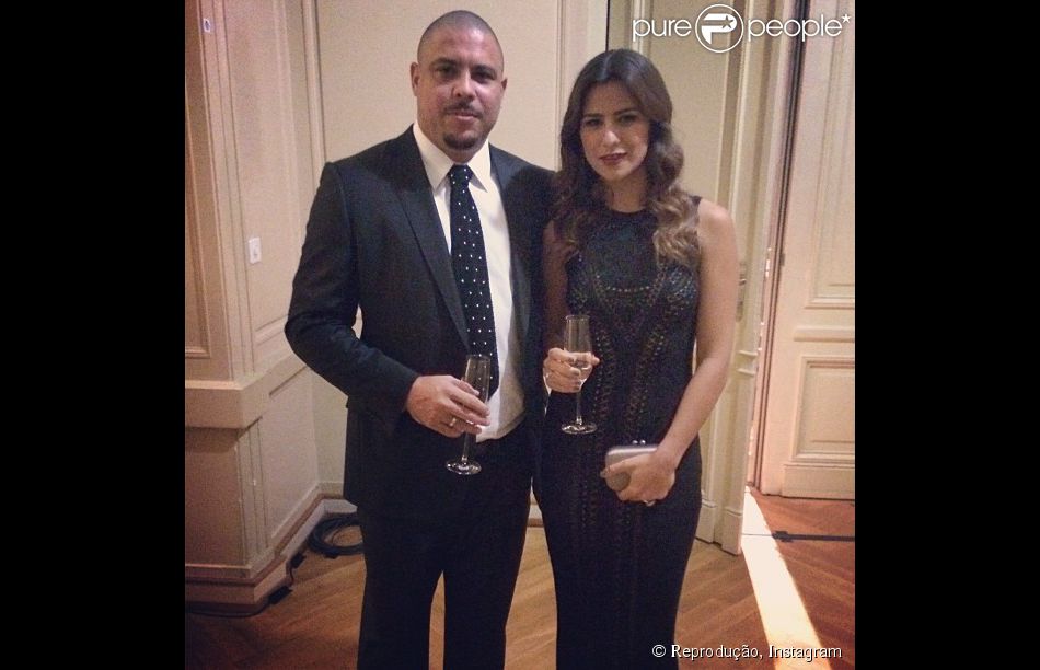 Ronaldo e Paula Morais pretendem se casar no fim de 2014 - Purepeople