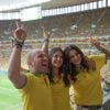 Marcelo Serrado, Thiago Lacerda, Alessandra Ambrosio e Fernanda Motta estavam entre os convidados do camarote Sony no Estadio Nacional Mane Garrincha, em Brasília