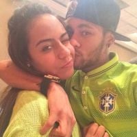 Neymar recebe visita da irmã, Rafaella, em véspera de jogo contra o Chile:'Amor'