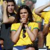 Bruna Marquezine reza para a vitória da Seleção Brasileira na tarde deste sábado, 28 de junho de 2014