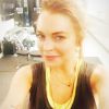 Lindsay Lohan publicou em seu instagram uma foto sem maquiagem mostrando que está tendo uma vida saudável