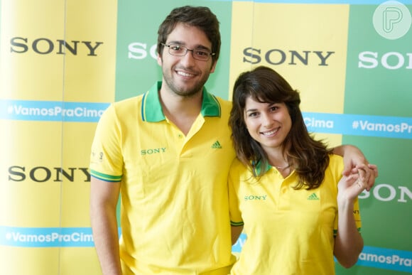 Chandelly Braz e Humberto Carrão torcem juntos pelo Brasil