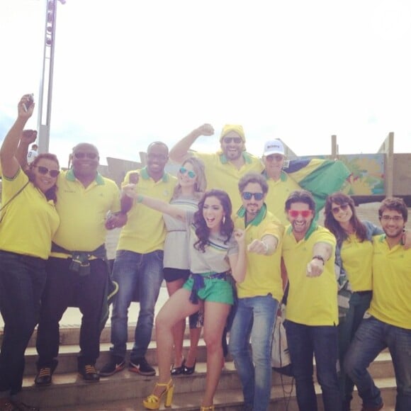 Animadíssima, Fernanda Souza compartilhou uma foto no seu Instagram coma mensagem: 'Bora, equipeeeeeeeeeeee!Vamos pra cima!'