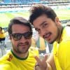 Luan Santana torce pelo Brasil ao lado de Marcelo Serrado, em Belo Horizonte