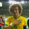 Logo após a derrota para a Alemanha, David Luiz saiu chorando muito do gramado