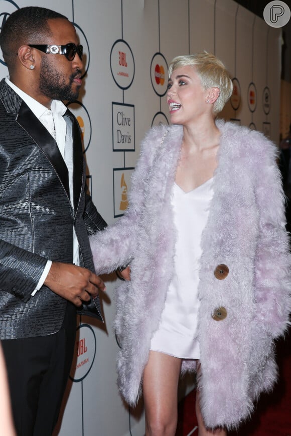 'Todos em seu círculo sabem que eles estão juntos esse tempo todo' disse uma fonte da revista 'US Magazine' sobre Miley Cyrus e Mike Will