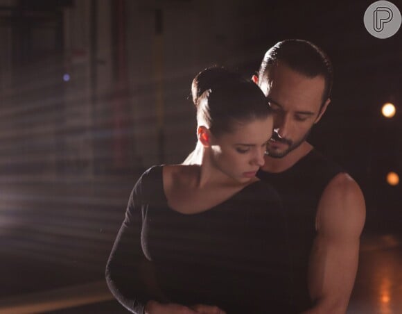 Bruna Linzmeyer e Rodrigo Santoro protagonizam um dos curtas de 'Rio, Eu Te Amo'