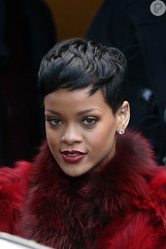 Rihanna foi agredida por Chris Brown em 2009 e o cantor foi sentenciado a liberdade condicional por cinco anos