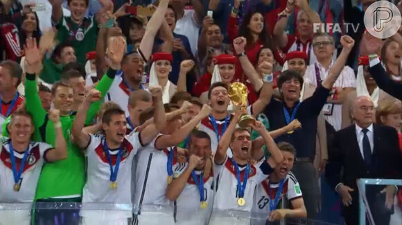 A Alemanha venceu a Argentina por 1 a 0 na final da Copa do Mundo realizada no Marcanã