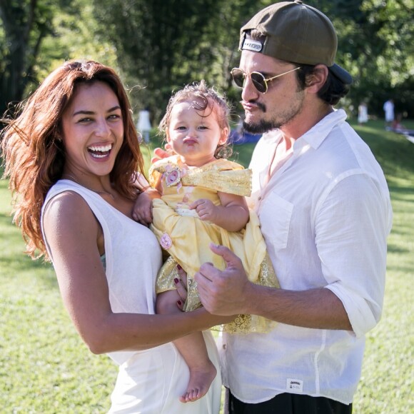 Yanna Lavigne compartilhou uma foto em família em seu perfil no Instagram nesta sexta-feira, 8 de junho de 2018