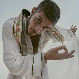 Os bordados de arcadas são apostas da nova coleção da Handred