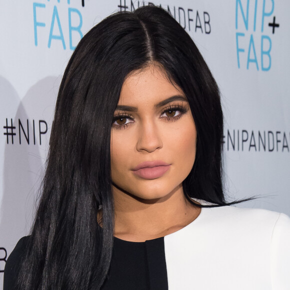 Filha de Kylie Jenner, Stormi, tem fotos deletadas pela mãe da web