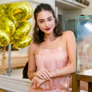 Débora Nascimento contou que retornou ao trabalho em vídeo no Instagram nesta segunda-feira, 11 de junho de 2018