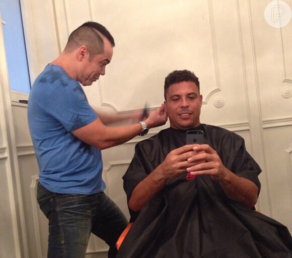 Ronaldo muda o visual e faz piada com a hastag '#cascão', nesta quarta-feira, 6 de fevereiro de 2013