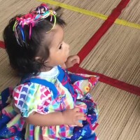 Junina! Filha de Juliana Alves, Yolanda usa vestido de bandeirinhas: 'Arraiá'