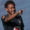 'Cabelo do Neymar tá igual fio de ovos que põe em bolo de aniversário', escreveu uma internauta sobre o atacante da seleção brasileira
