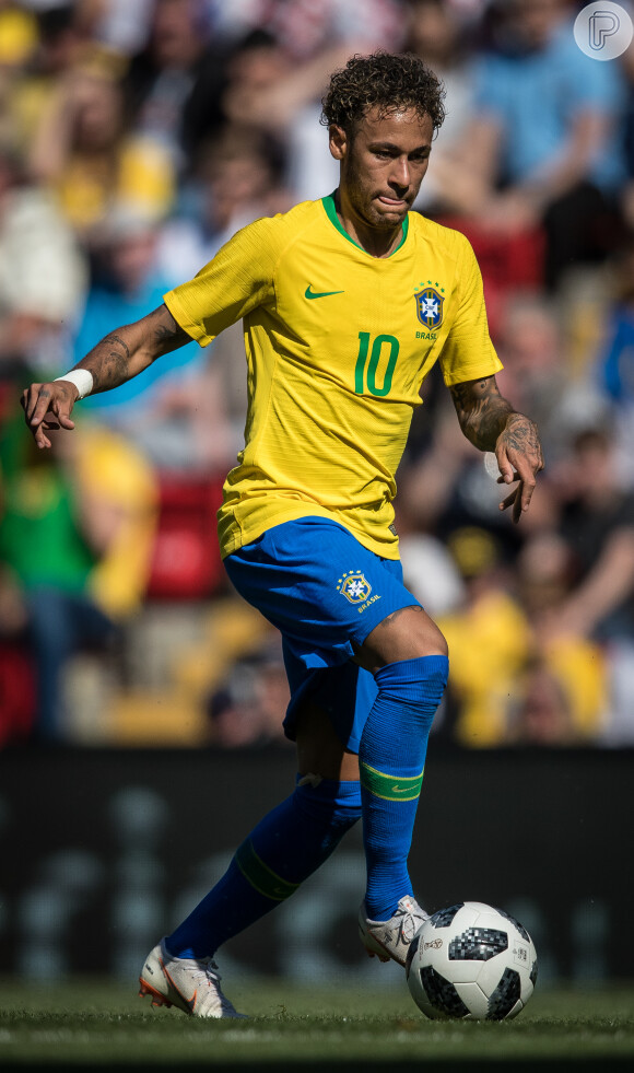 Neymar deve ter a presençada namorada, Bruna Marquezine, no segundo jogo do Brasil na Copa do Mundo da Rússia
