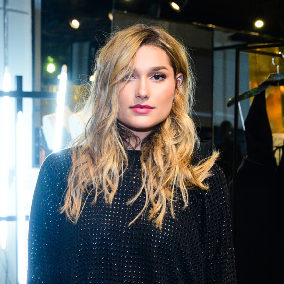 'Essa é a profissão dele, não faz sentido sentir ciúmes. Quando você ama alguém, o sucesso daquela pessoa vira o seu e vice-versa, não?', justificou Sasha Meneghel