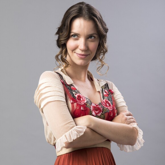 Nathalia Dill, no ar como a feminista Elisabeta em 'Orgulho e Paixão', afirmou ter se interessado com o feminismo ao longo do tempo