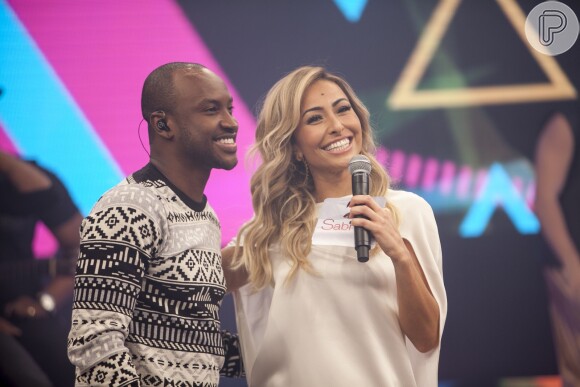 Thiaguinho participa do programa de Sabrina Sato, na TV Record, em 19 de julho de 2014