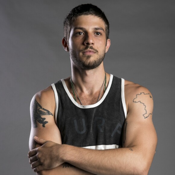 Chay Suede é par romântico de Leticia Colin na novela 'Segundo Sol'