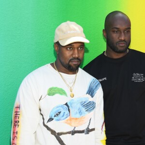 Kanye West foi cheio de estilo prestigiar o amigo