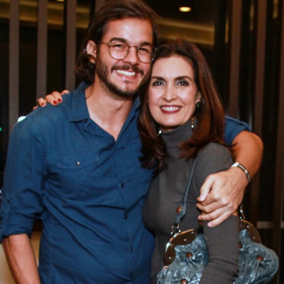 Fátima Bernardes e Túlio Gadêlha cantaram juntos no carro uma música do cantor Lenine. Veja a seguir!