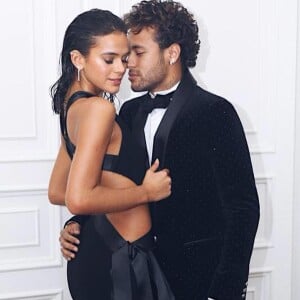 Bruna Marquezine terá pouco tempo para ficar com Neymar na Rússia