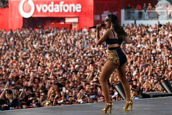 'Obrigada Rock in Rio pela oportunidade e por terem dado espaço e reconhecimento ao funk nesse festival histórico', disse Anitta