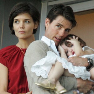 Tom Cruise se afastou da filha Suri por causa da Cientologia