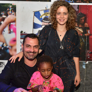 Processo de adoção de Júlia, filha de Leandra Leal e Alê Youssef, durou quase 4 anos