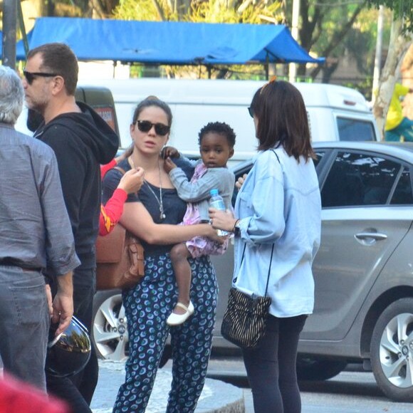 Leandra Leal falou sobre o processo de adoção da filha, Júlia