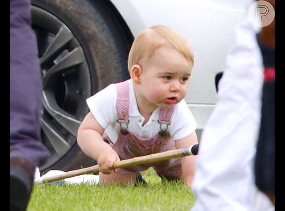 Príncipe George está sempre muito à vontade nos eventos que frequenta com os pais