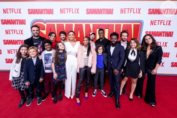 O elenco de 'Samantha!' na première da série da Netflix, no shopping JK Iguatemi, em São Paulo, na noite desta terça-feira, 26 de junho de 2018
