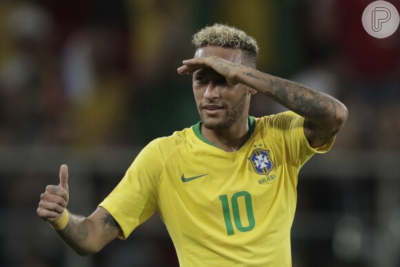 Após vitória da seleção brasileira contra a Sérvia, Neymar comemorou o resultado