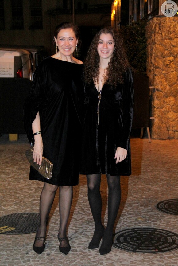 Lilia Cabral e a filha Giulia Figueiredo estiveram no aniversário de Marina Ruy Barbosa