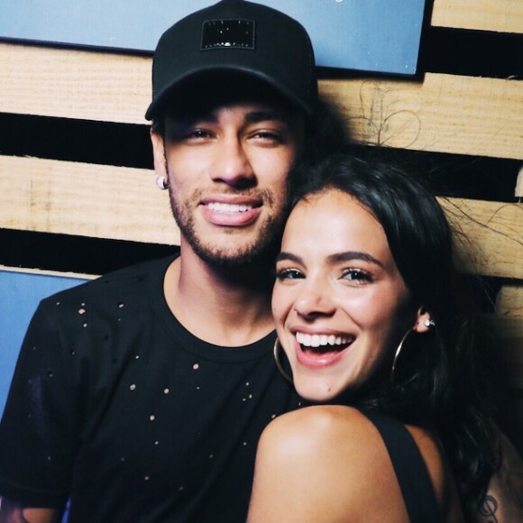 Bruna Marquezine declara torcida para Neymar em dia de jogo Brasil x México, nesta segunda-feira, 2 de julho de 2018