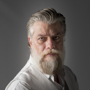 Ramiro (Fabio Assunção) tenta avançar no filho, Ramirinho (Jesuita Barbosa), mas Cássia (Patricia Pillar) intervém no capítulo de segunda-feira, 9 de julho de 2018 da série 'Onde Nascem os Fortes'