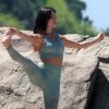 Isis Valverde já mostrou disposição ao praticar yoga na gravidez