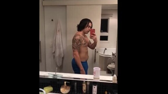 Whindersson Nunes mostrou corpo mais magro em vídeo publicado no Instagram