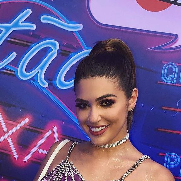 Vivian Amorim comemora ainda a repercussão positiva da versão para a web do 'Vídeo Show': 'Me vesti de Yuri Torsky (torcedor russo símbolo da Copa do Mundo deste ano) e viralizou'